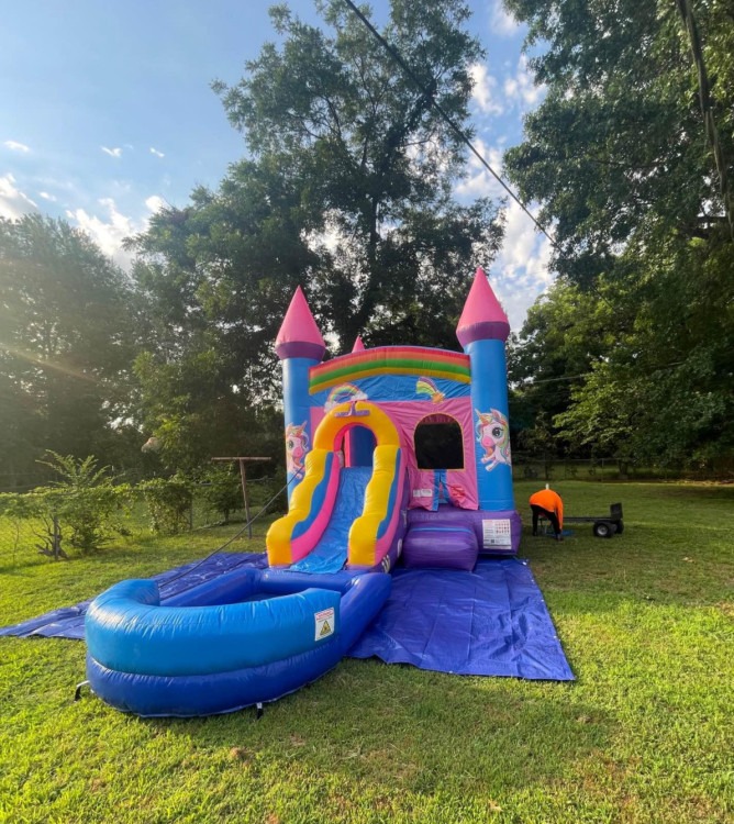 Unicorn bounce house